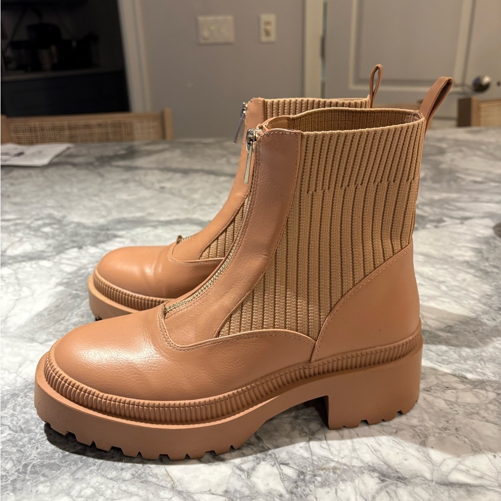 BCBGeneration Women's Montana Combat Boot size 8 - Picture 2 of 7